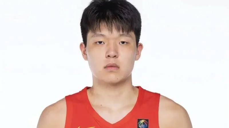 包含开拓者16顺位选中杨瀚森第九位被选中的中国球员的词条