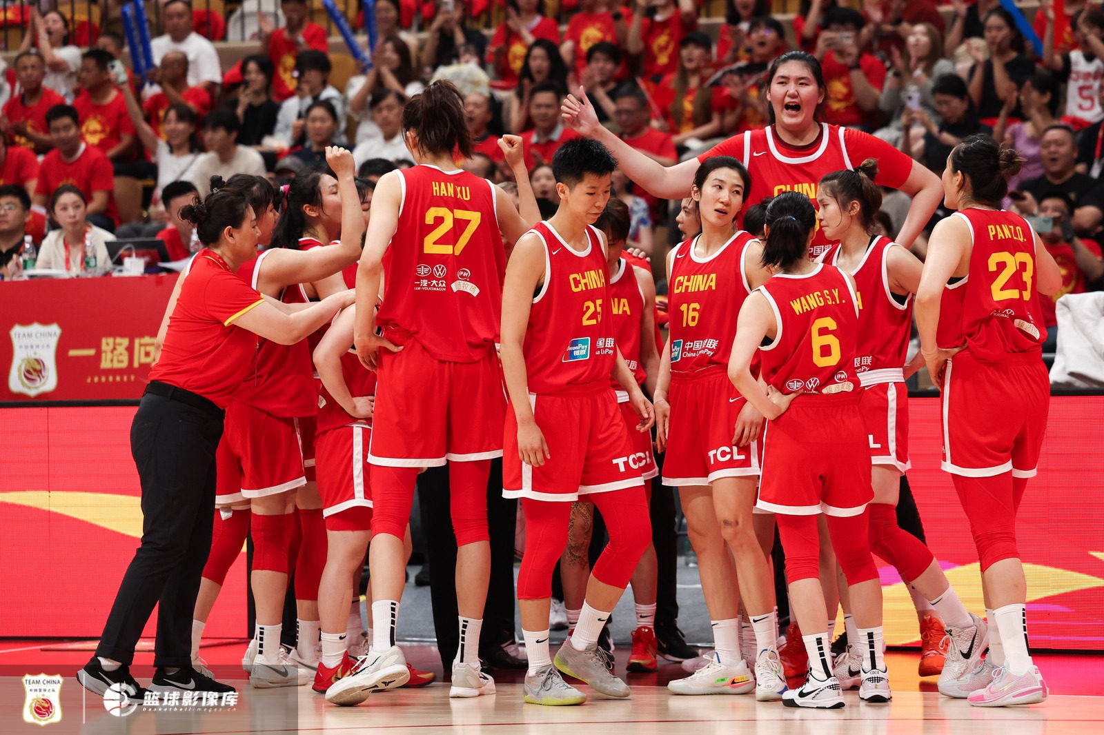 包含32分大胜！张子宇16+4中国女篮热身赛再胜日本的词条