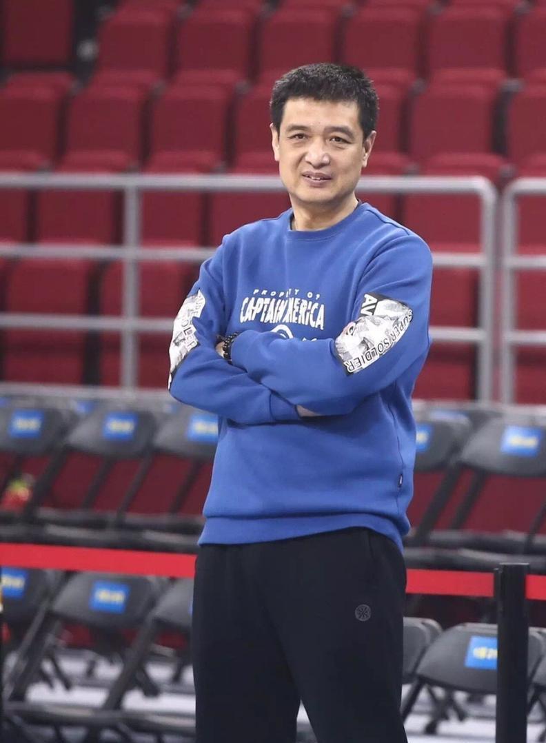 北控官宣：接受闵鹿蕾辞职致以崇高敬意聘请张庆鹏出任主教练
