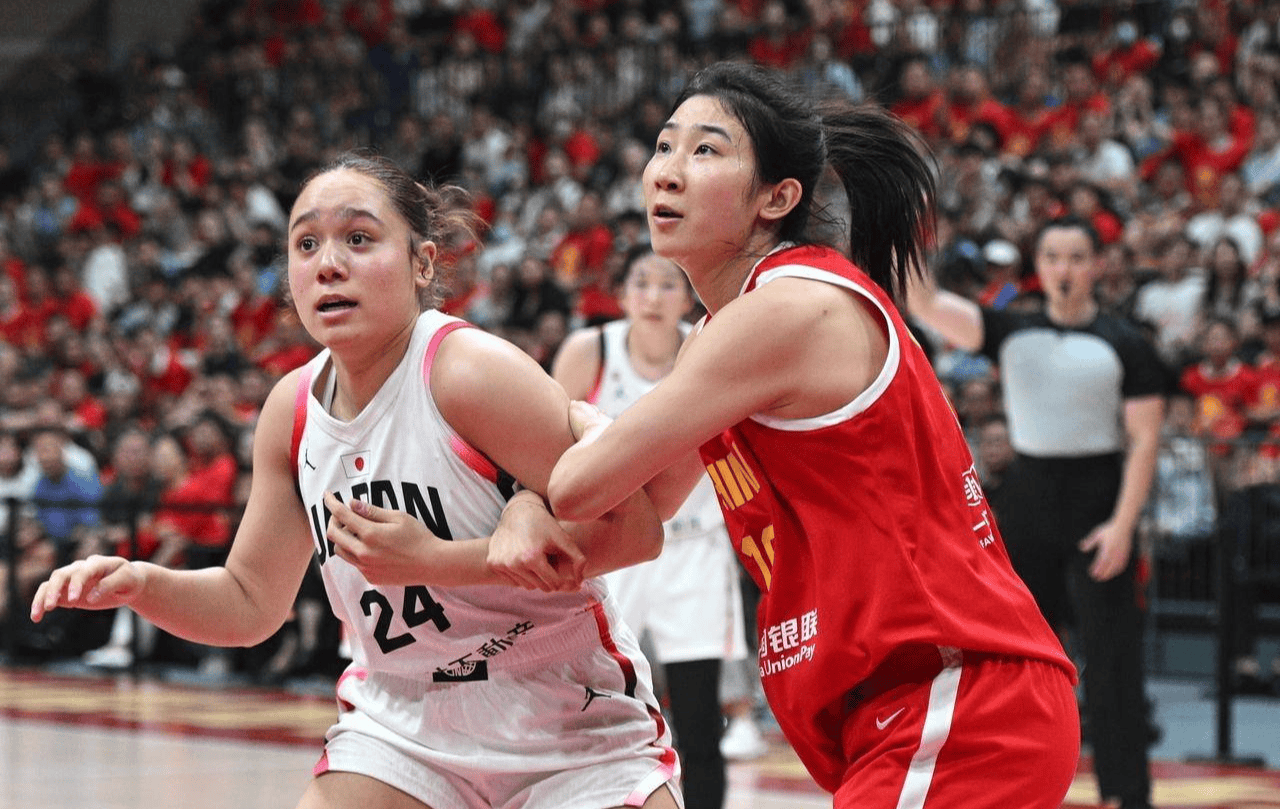 王思雨22年女篮世预赛个人集锦，对阵美国砍17分6助攻的简单介绍